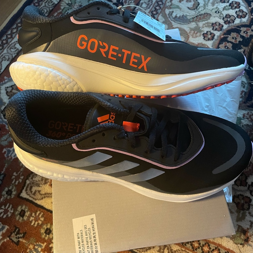NWT adidas supernova gore-Tex shoes